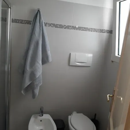 Casa Marcello 아파트 카톨리카